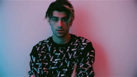 ZAYN X VERSUS 